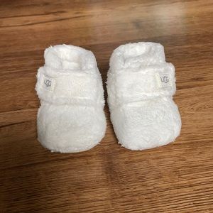 Ugg baby booties size 0/1 white